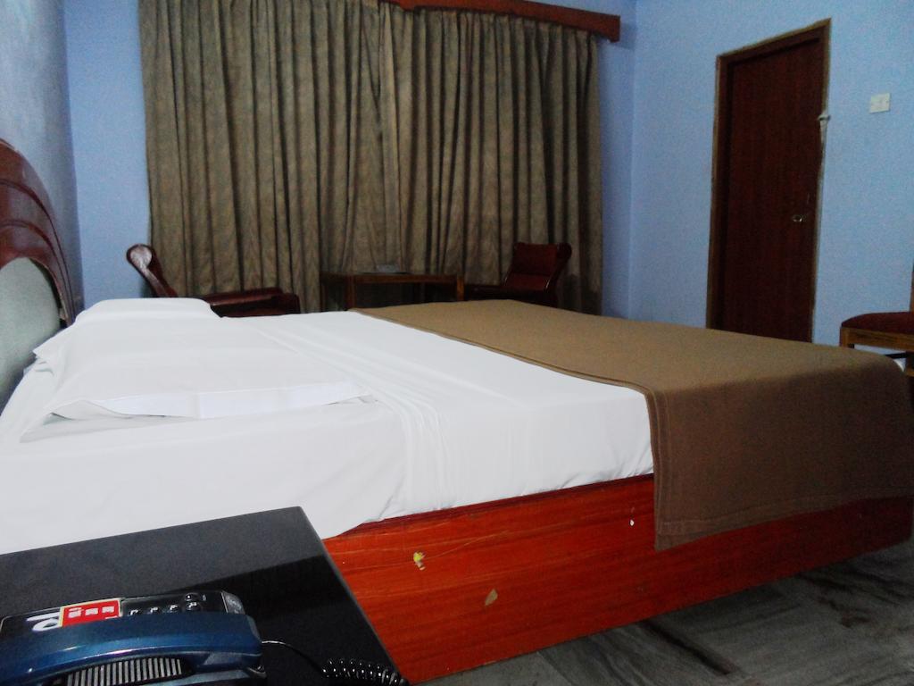 Hotel Bhimas Paradise Tirupati Esterno foto
